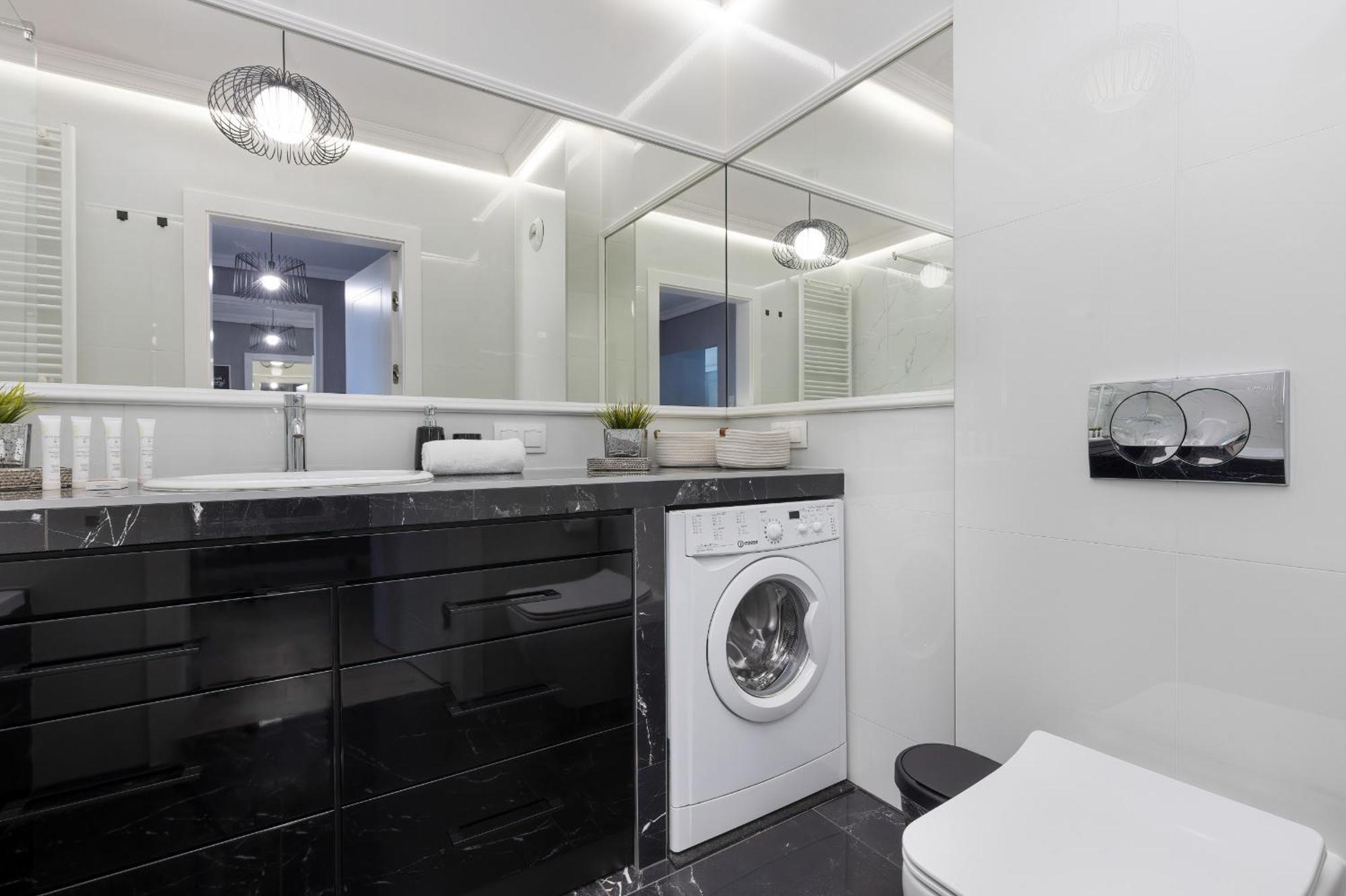 Podgorze Lipska Pet-Friendly Apartment With Balcony And Parking By Renters Prestige Cracovia Esterno foto