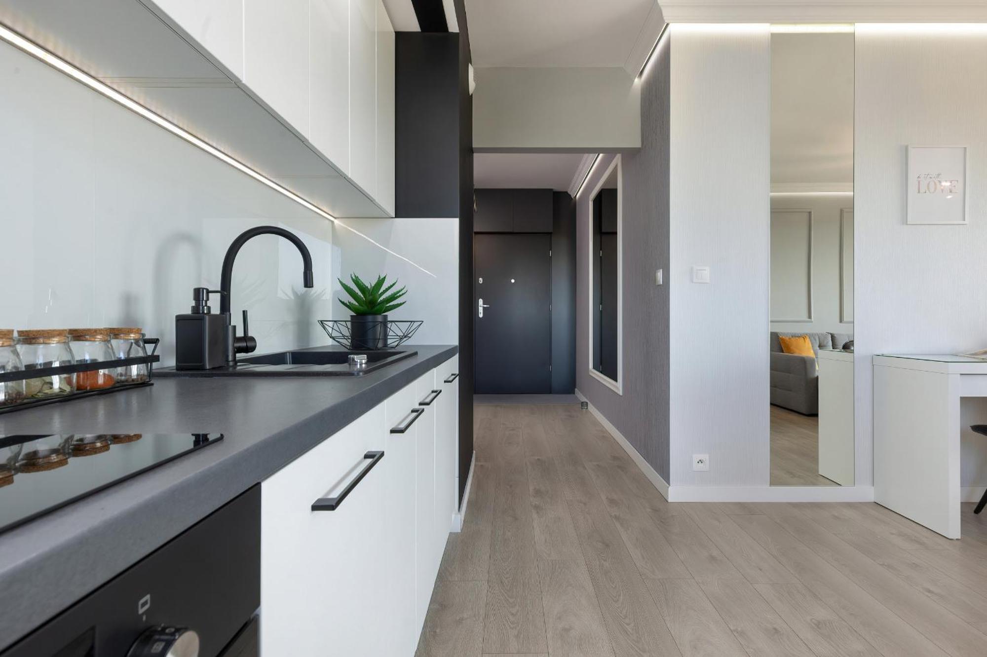 Podgorze Lipska Pet-Friendly Apartment With Balcony And Parking By Renters Prestige Cracovia Esterno foto