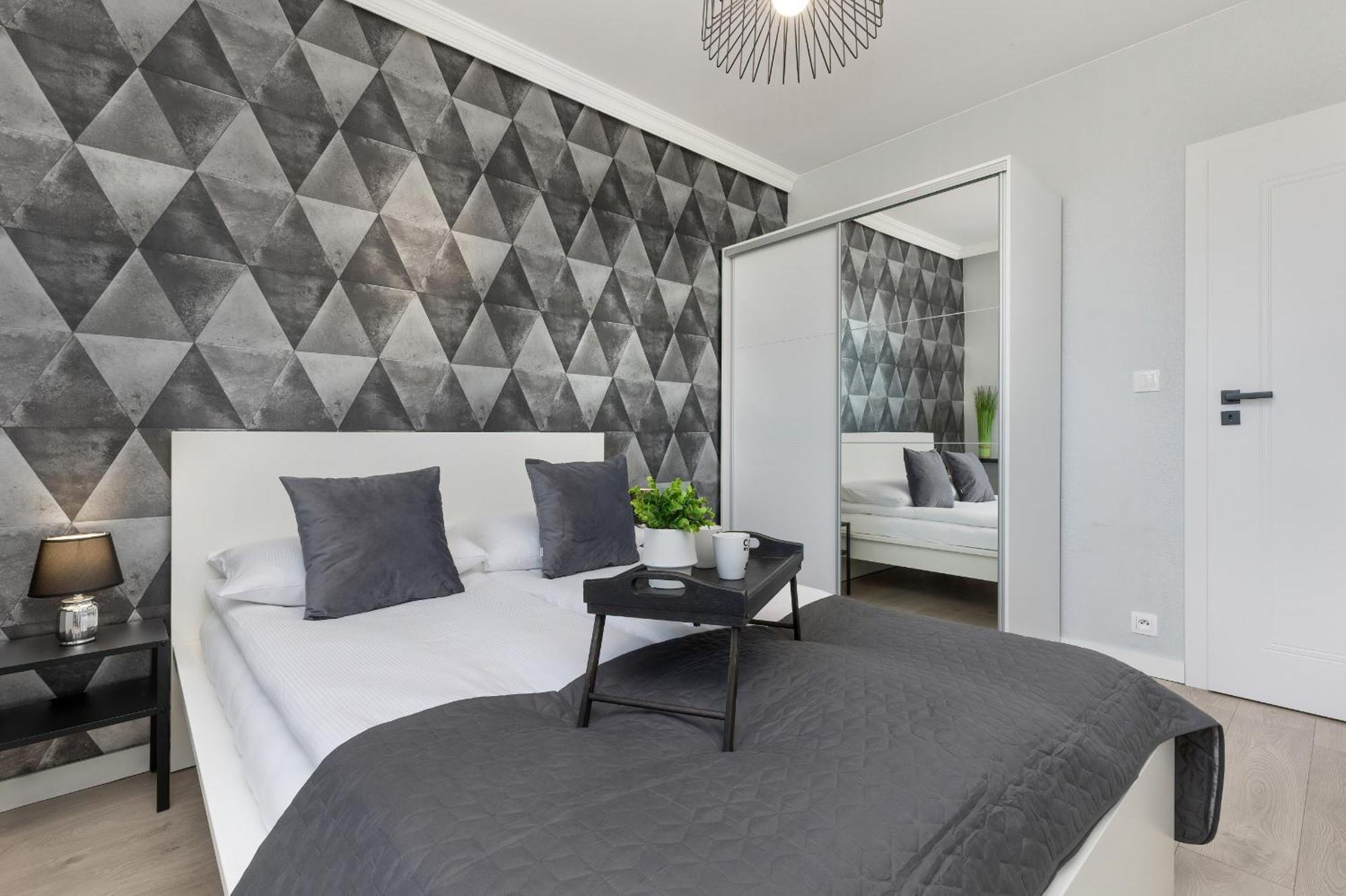 Podgorze Lipska Pet-Friendly Apartment With Balcony And Parking By Renters Prestige Cracovia Esterno foto